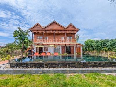 $230,000 Willa