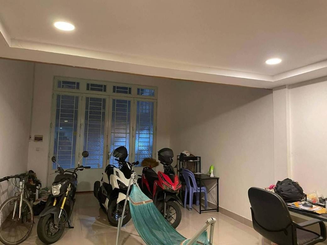 77.9 sqm Land Size Flat House For Sale