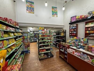 Daun Penh240平方米使用面积店屋出租