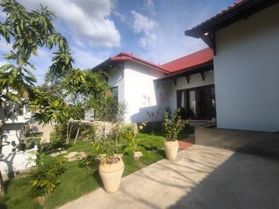 วิลล่า For Sale & Rent ขนาดที่ดิน 520 ตร.ม.