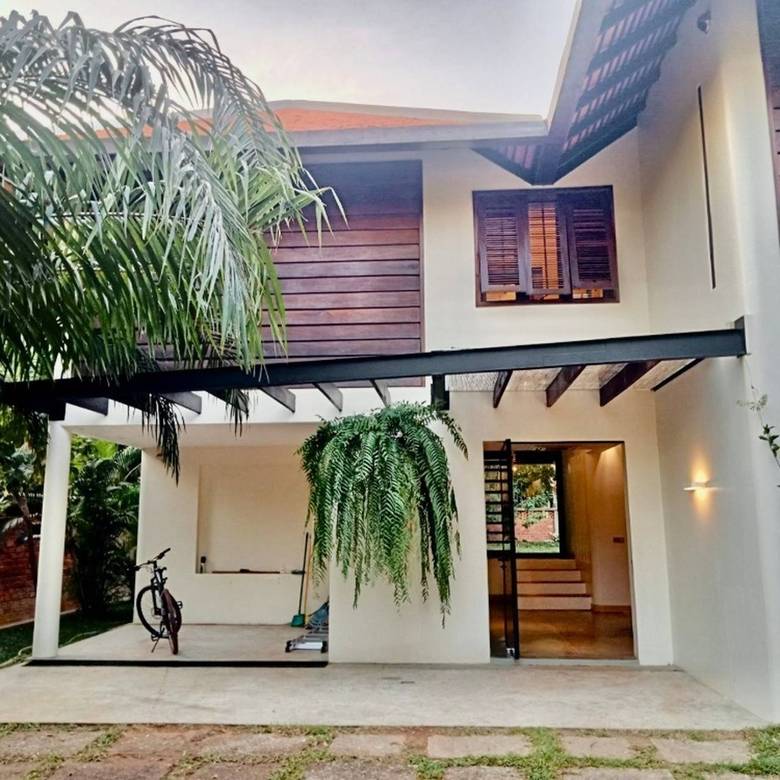 วิลล่า For Sale & Rent ขนาดที่ดิน 886 ตร.ม.