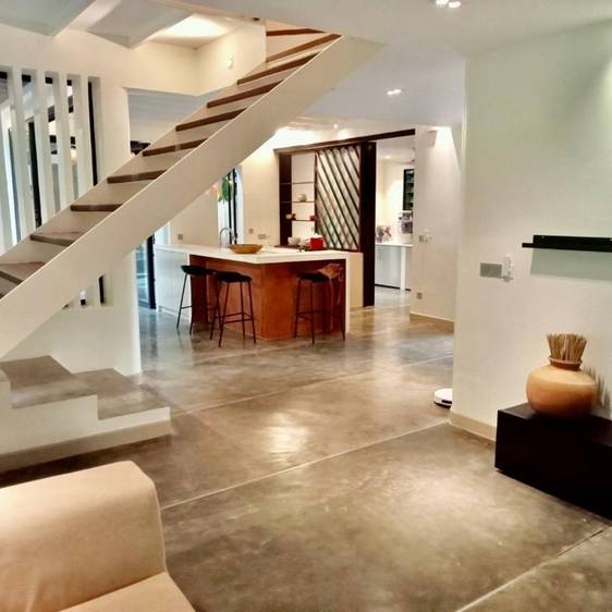 วิลล่า For Sale & Rent ขนาดที่ดิน 886 ตร.ม.