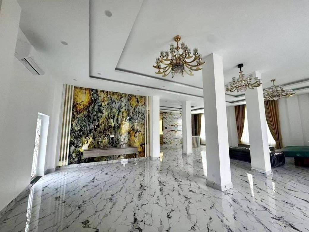 771 sqm Land Size Vila Na prodej