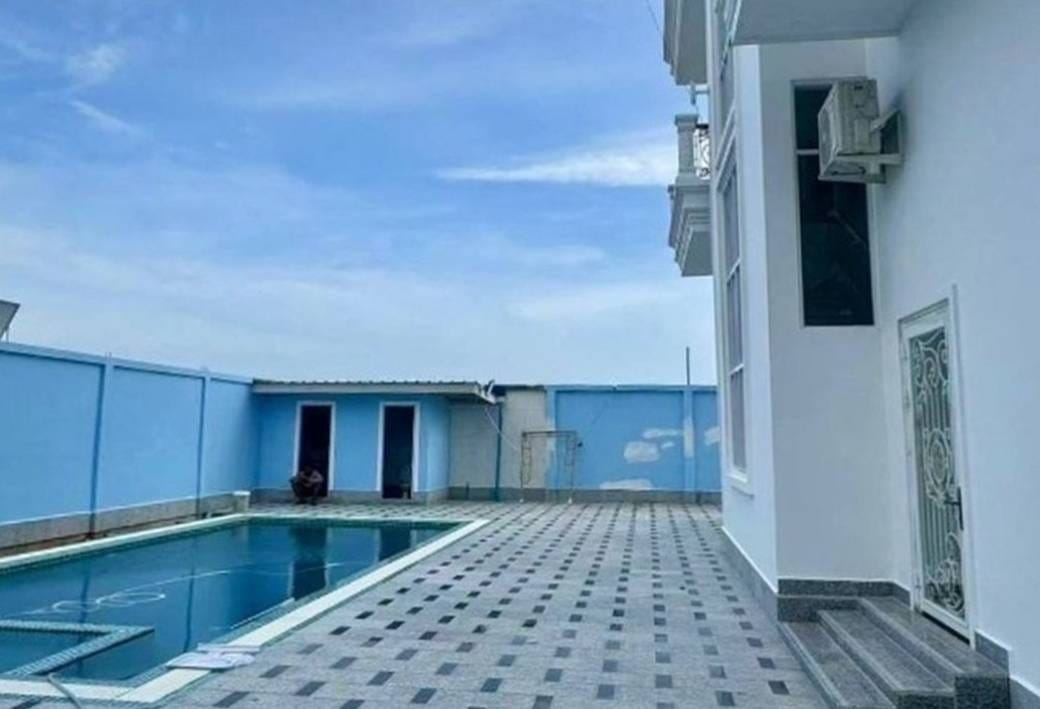 Vila Na prodej in Sihanoukville $1,300,000