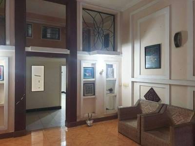 Flat House Na prodej in 7 Makara $78,000