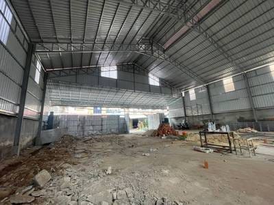 500 sqm Land Size Sklad K pronájmu