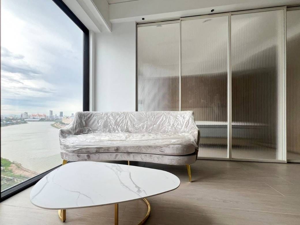 Vue Aston | Condo Na prodej in Chbar Ampov $88,000