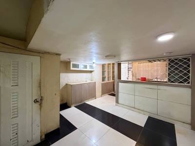 4卧室店屋出租，价格$700