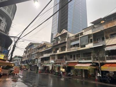 7 Makara에 있는 전용면적 648㎡ House and lot 매매