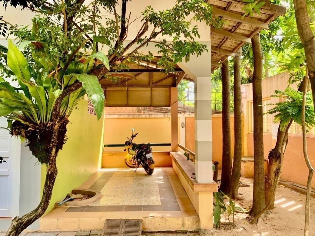 541 sqm Land Size Villa For Sale