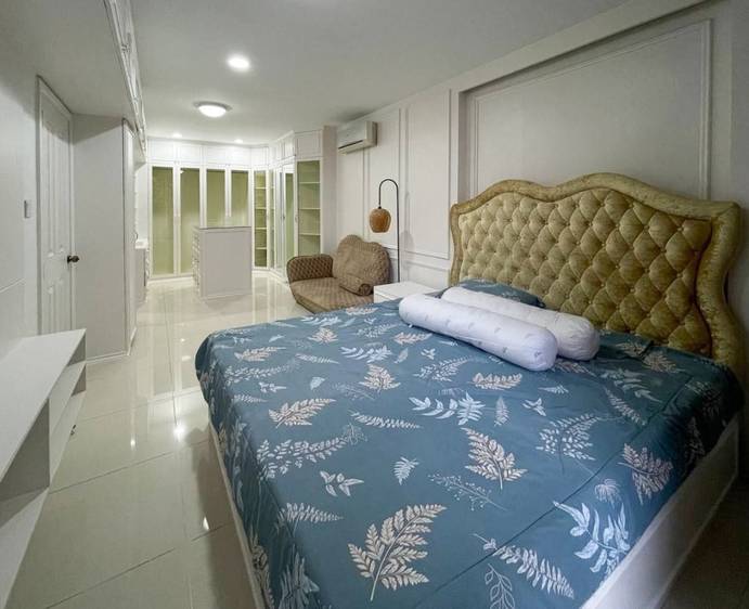 Borey Peng Huoth : The Star Platinum Mercurean II | 3 Bedrooms Řadový dům Na prodej for $180,000
