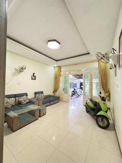 Flat House Na sprzedaż o powierzchni działki 94.6 m²