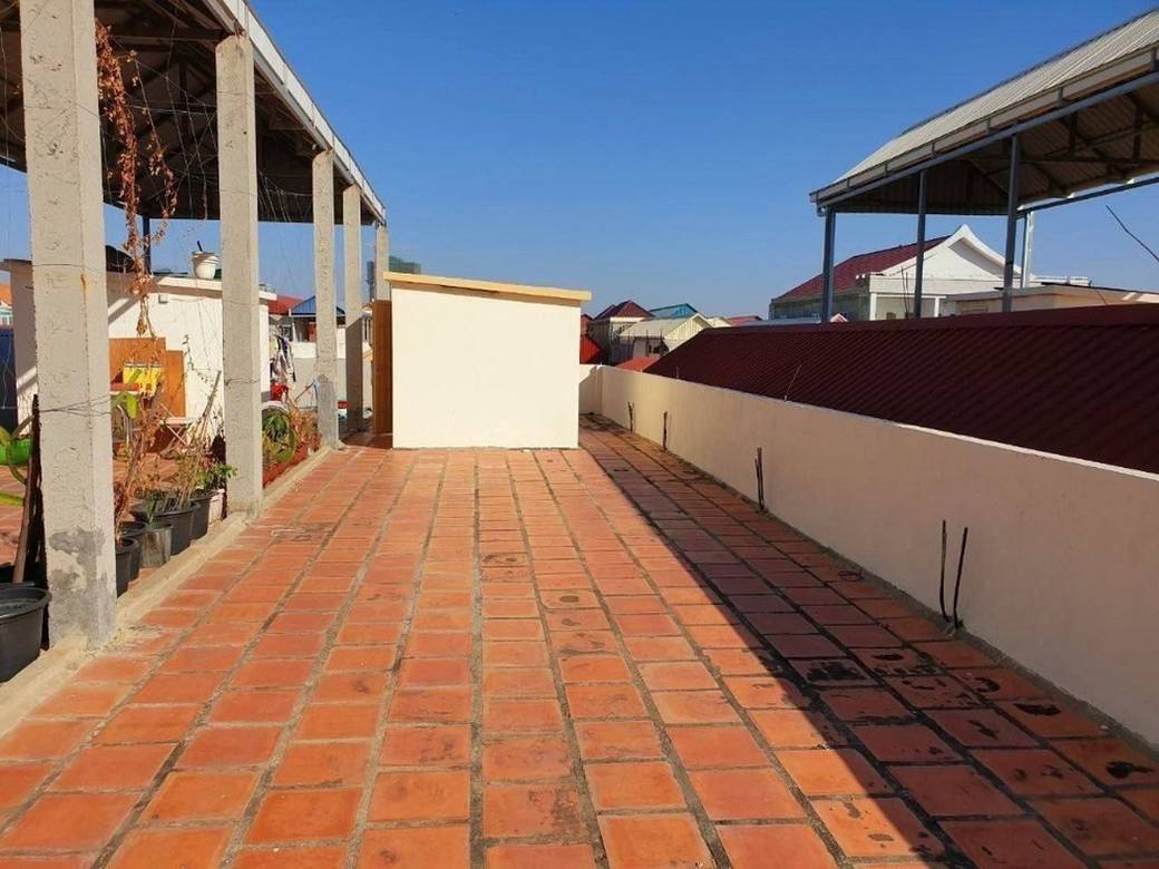 90.2 sqm Land Size Flat House For Sale