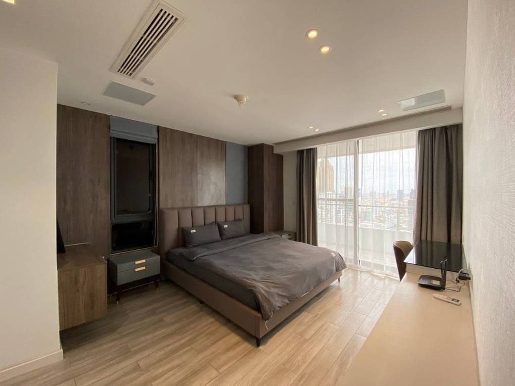 Condo For Sale in BKK 1, Boeng Keng Kang, Phnom Penh