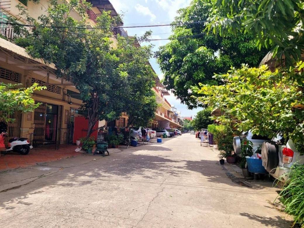 65.6 sqm Living Size Flat House For Sale in Por Sen Chey