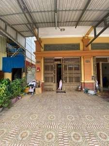 Flat House Na sprzedaż w Por Sen Chey $55,000