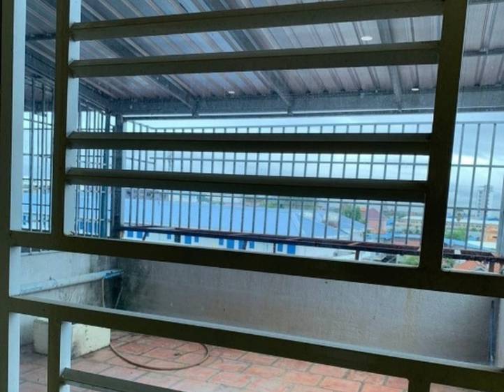 65.6 sqm Living Size Flat House Na prodej in Por Sen Chey