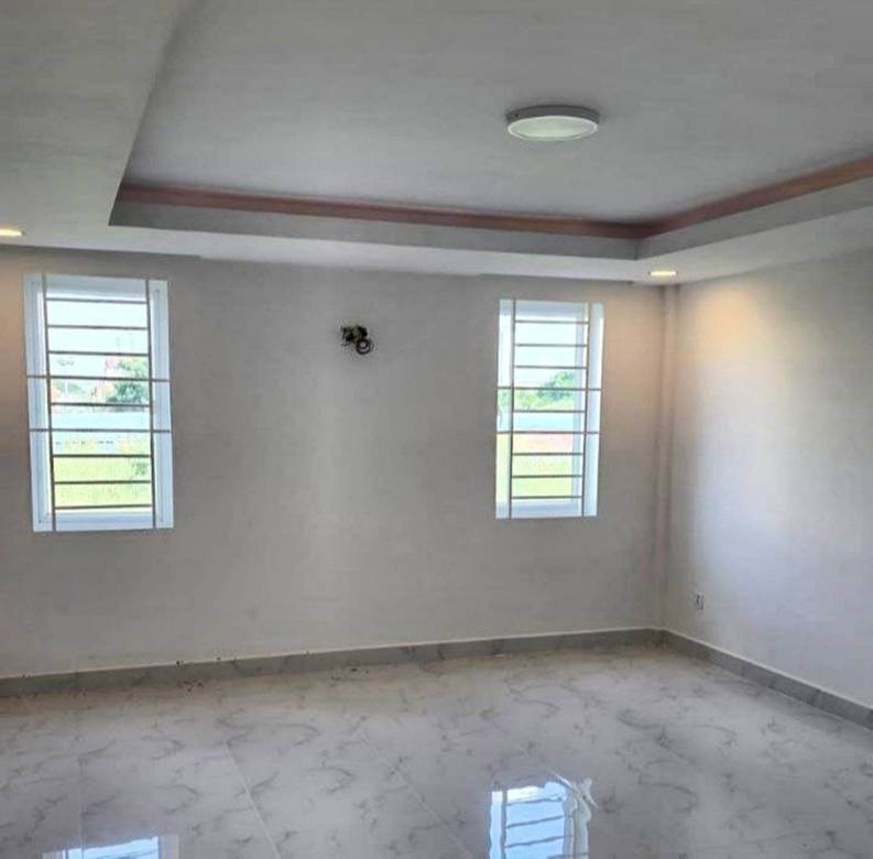 Chroy ChangvarHouse and lotFor Sale & Rent，价格$300,000