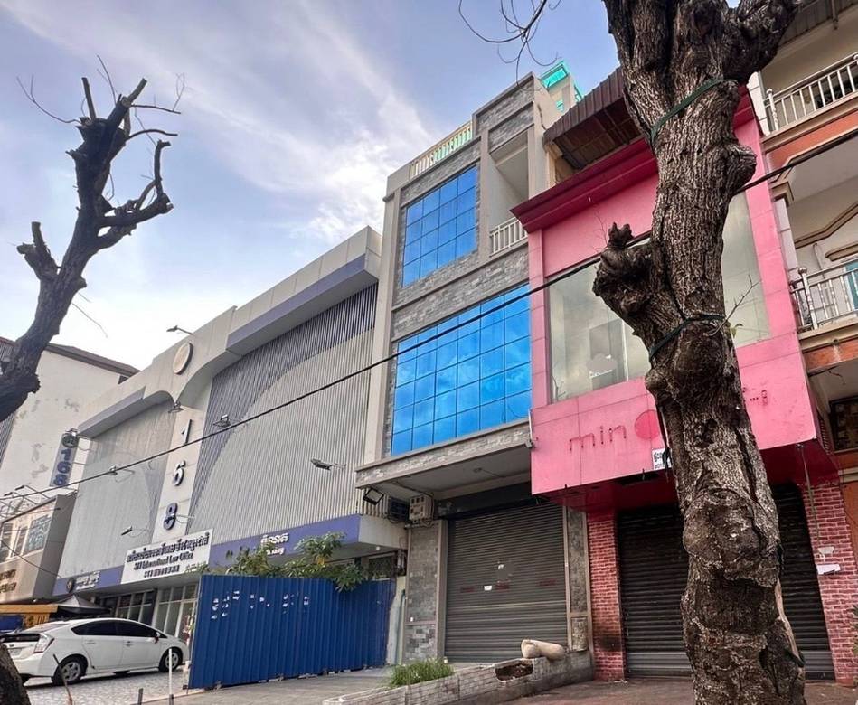 Shophouse for Sale | Prime Location Near Royal University of Phnom Penh