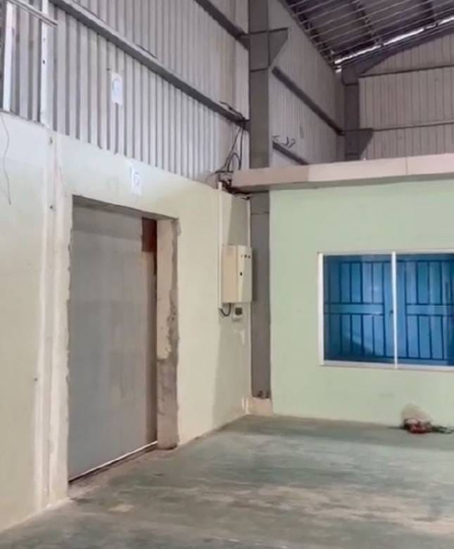3,500 sqm Land Size Sklad K pronájmu for $4,500