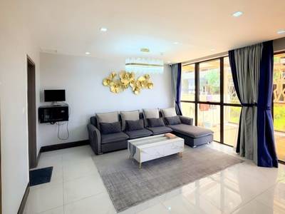 Orkide The Royal Condominium | 주차 공간 2면이 있는 콘도 For Sale & Rent