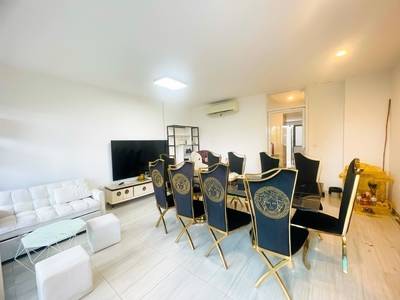 The Palms | 駐車スペース2台付き別荘For Sale & Rent