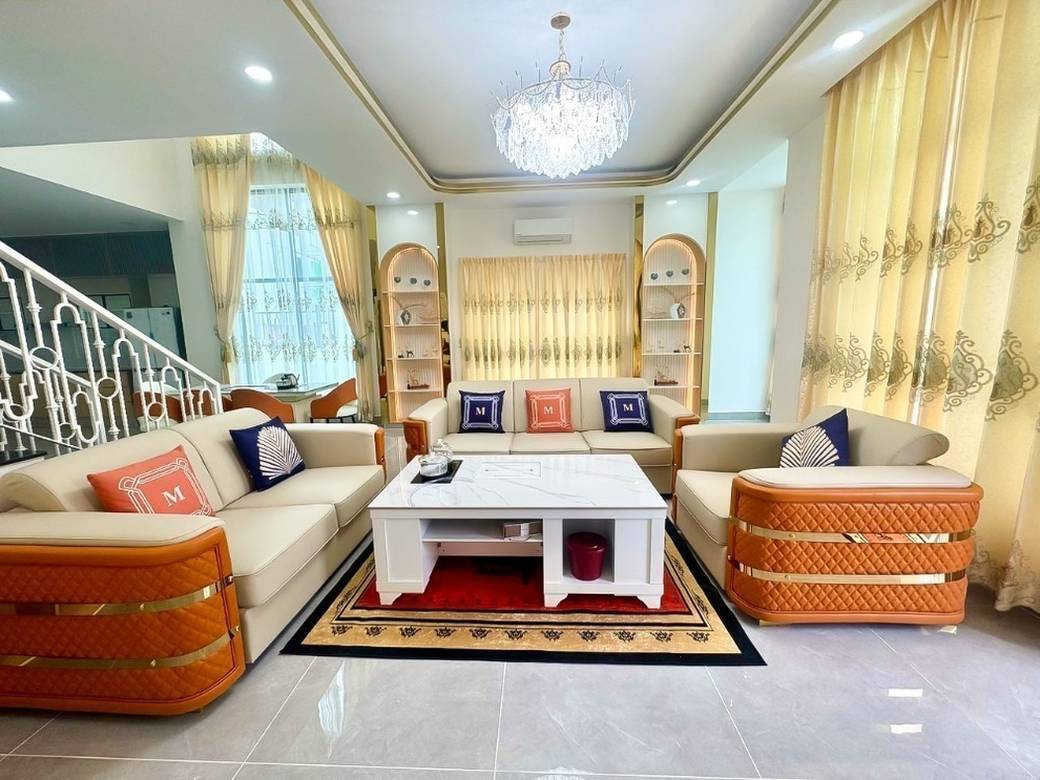 189 sqm Land Size Villa For Rent