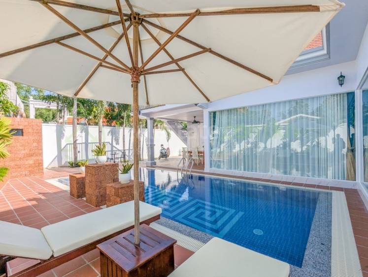 $1,500 Villa