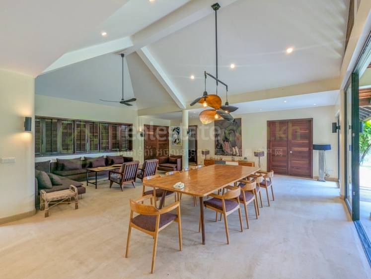 วิลล่า For Sale & Rent 5 ห้องนอน ราคา $600,000