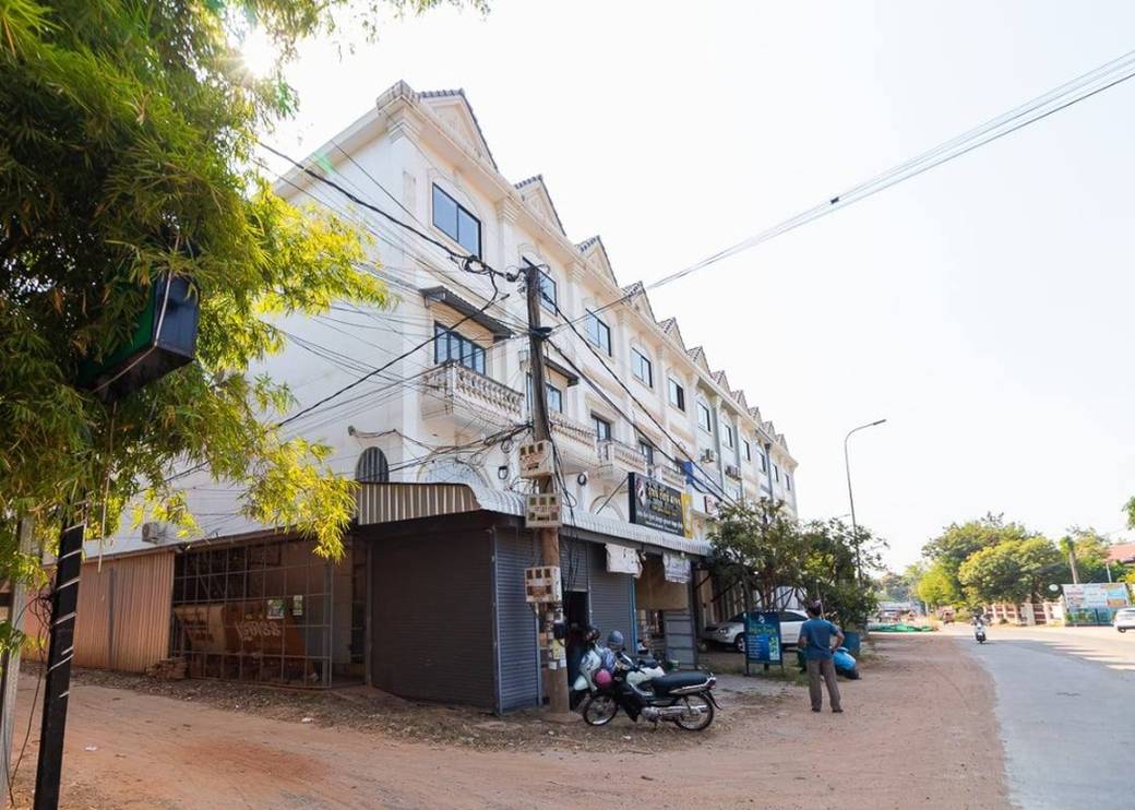 Shophouse Na prodej with 1 Parking Space