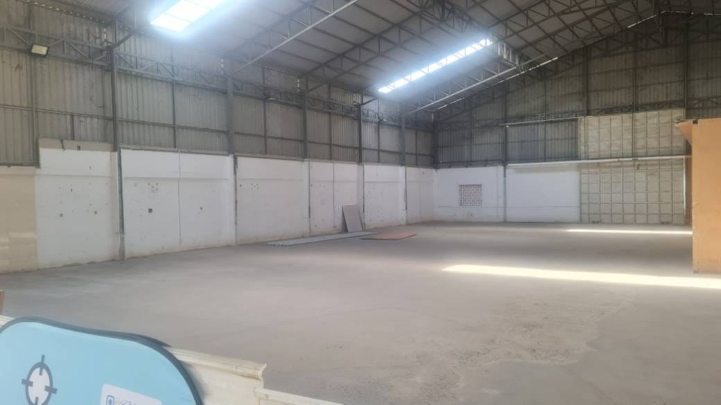 700 sqm Living Size Sklad K pronájmu in Sen Sok