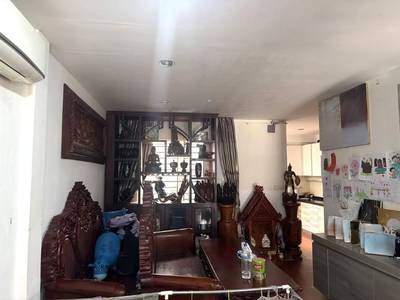 Chroy Changvar151平方米使用面积联排住宅出售