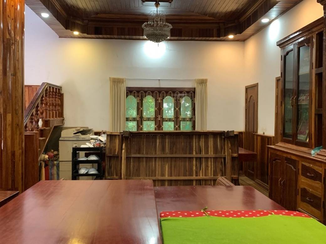 1,449 sqm Land Size Vila Na prodej