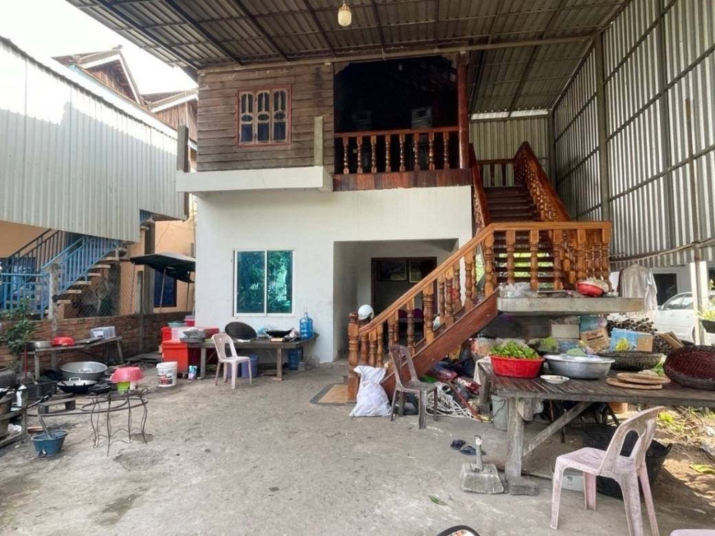 1,386 sqm Land Size House and lot For Sale