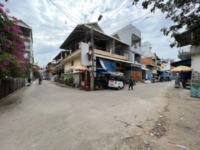 Maison en rangée À vendre à Kouk Khleang, Sen Sok, Phnom Penh