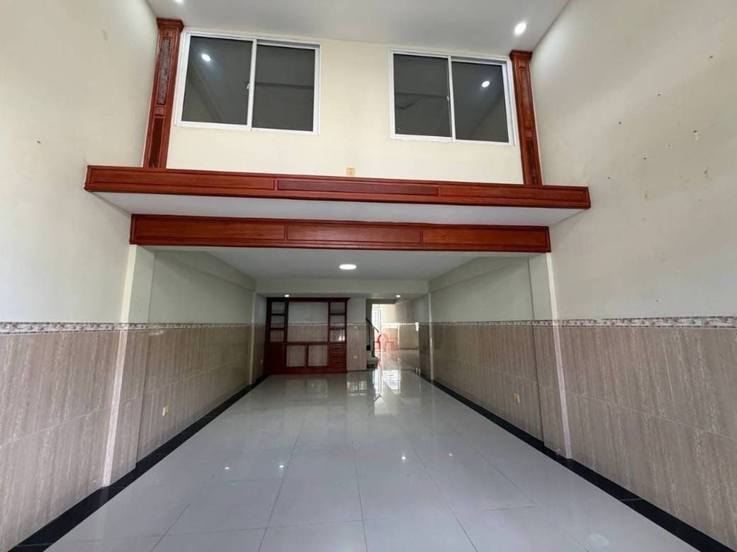 $130,000 Shophouse