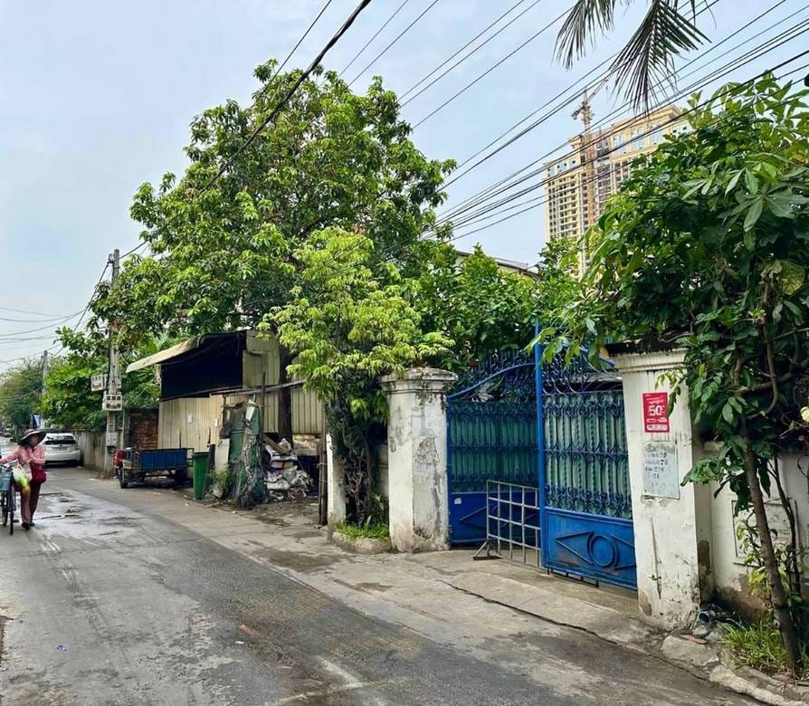 183 sqm Land Size House and lot For Sale