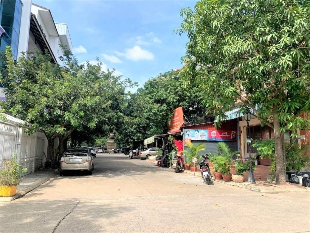 115 sqm Land Size Link House For Sale