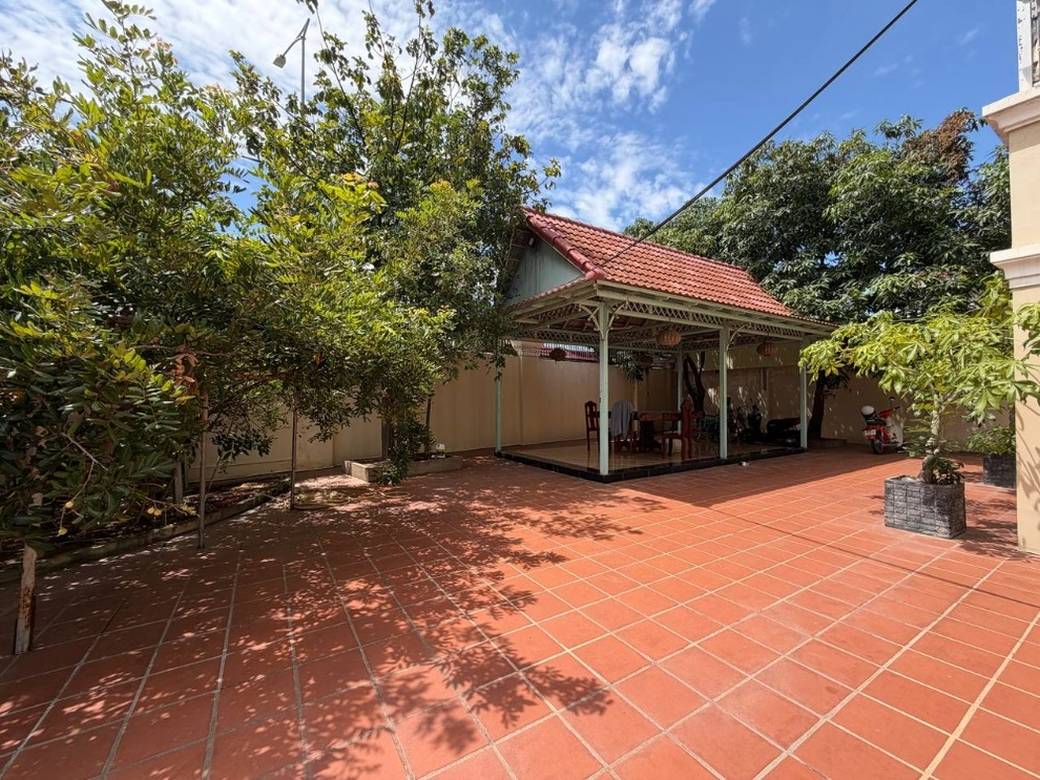 Willa For Sale & Rent w Sen Sok $2,700,000