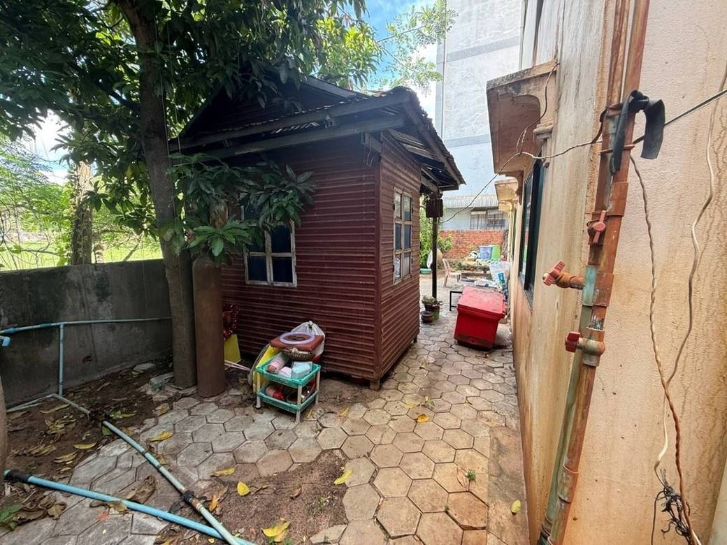 182 sqm Land Size House and lot For Sale
