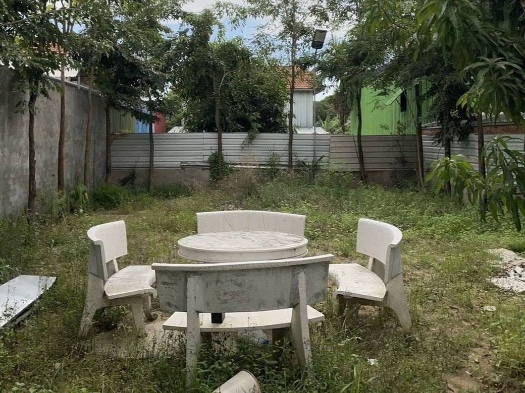 964 sqm Living Size Sklad Na prodej in Mukh Kampul