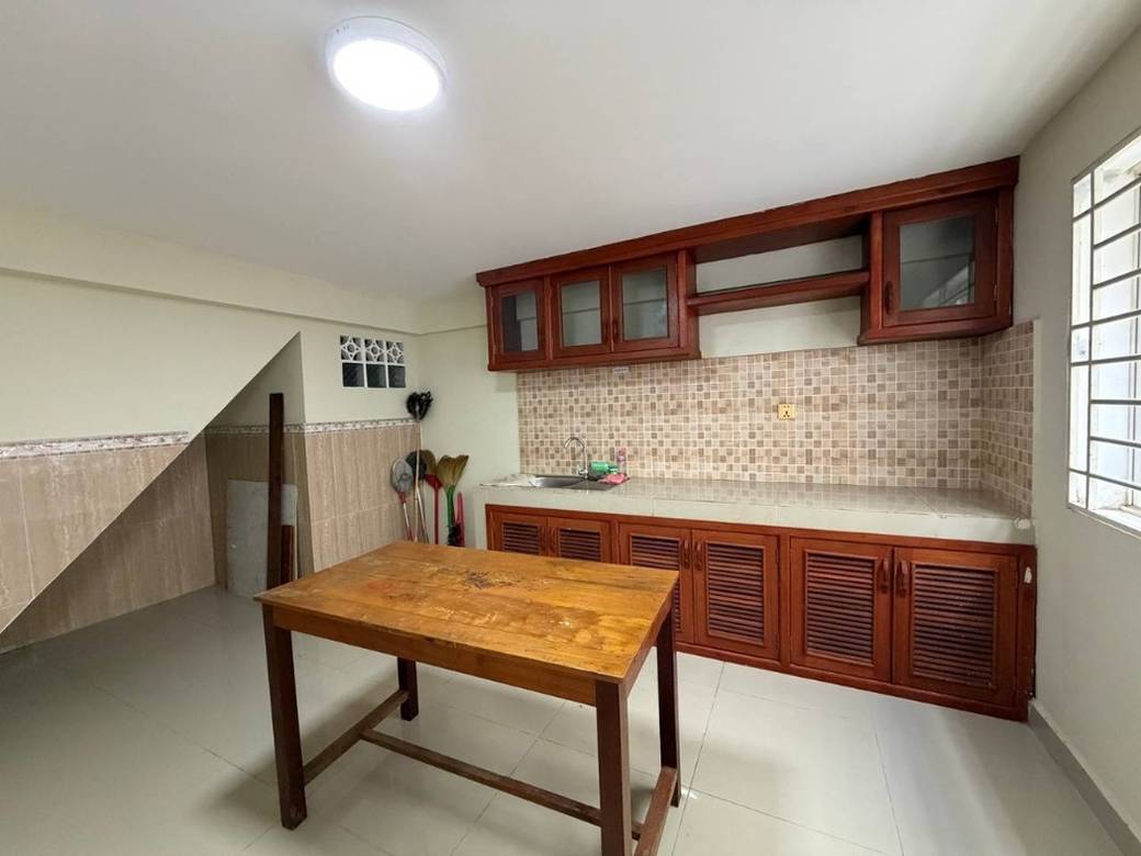 Shophouse Na prodej in Khmuonh, Sen Sok, Phnom Penh