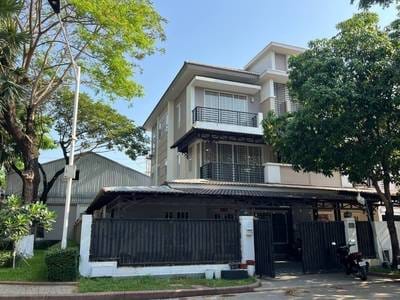 $432,000 Dvojvila