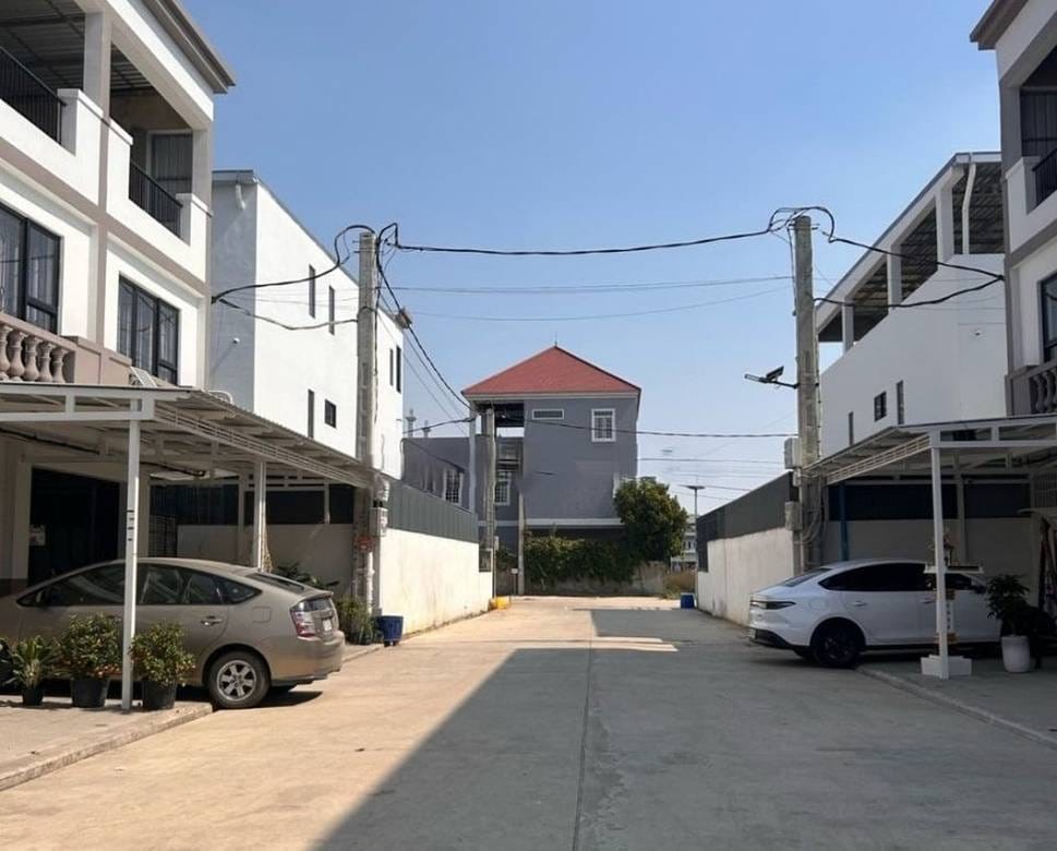 $58,000 Link House