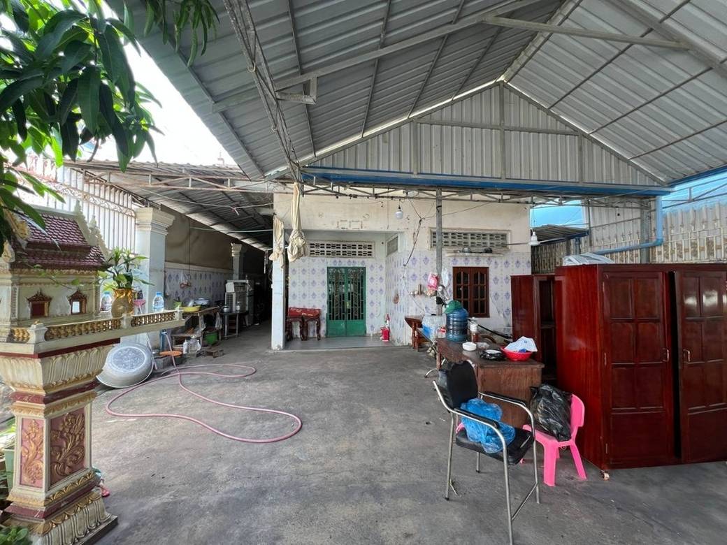 216 sqm Land Size House and lot For Sale