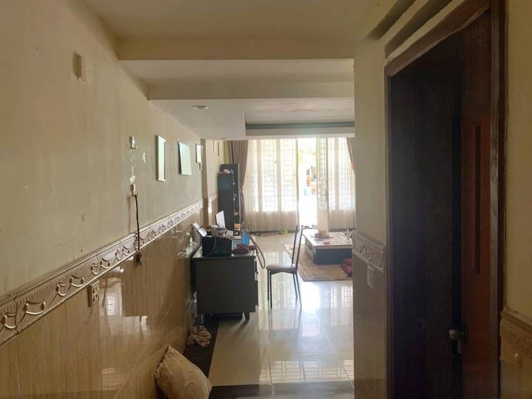 168 sqm Living Size Link House For Sale in Dangkao