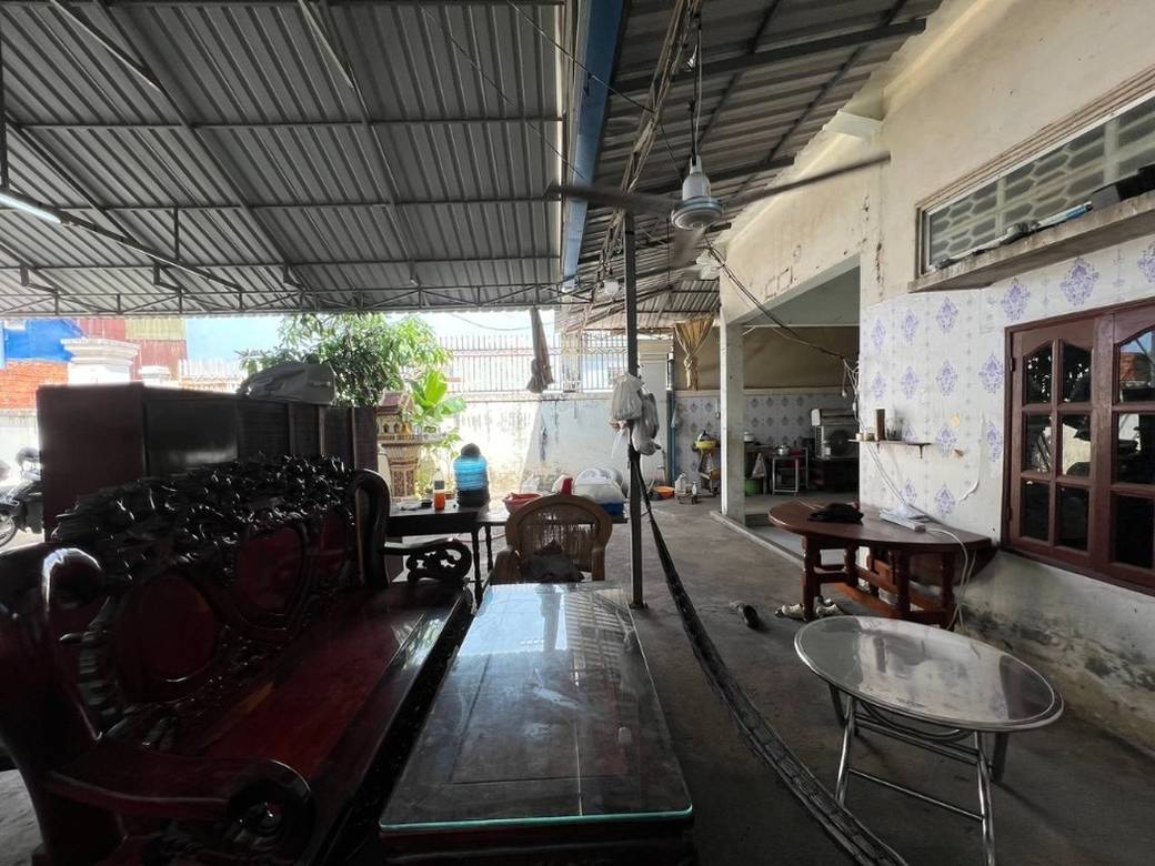 123 sqm Living Size House and lot For Sale in Por Sen Chey