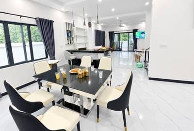 240 sqm Land Size House and lot Na prodej