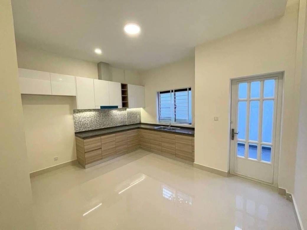 63 sqm Living Size Shophouse K pronájmu in Chbar Ampov