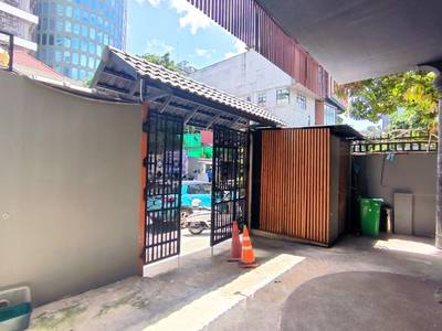 140 sqm Land Size Shophouse K pronájmu